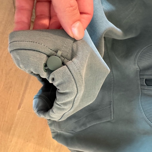 Lululemon Softstreme Green Quarter-Zip Pullover size 6 - Picture 3 of 4